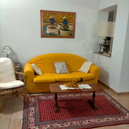 La Di Lucia 4*